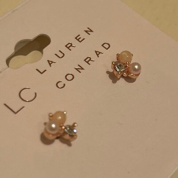 Lauren Conrad Three Stone Cluster Post Earrings Crystal Pearl Dressy Classy NWT - Picture 3 of 5